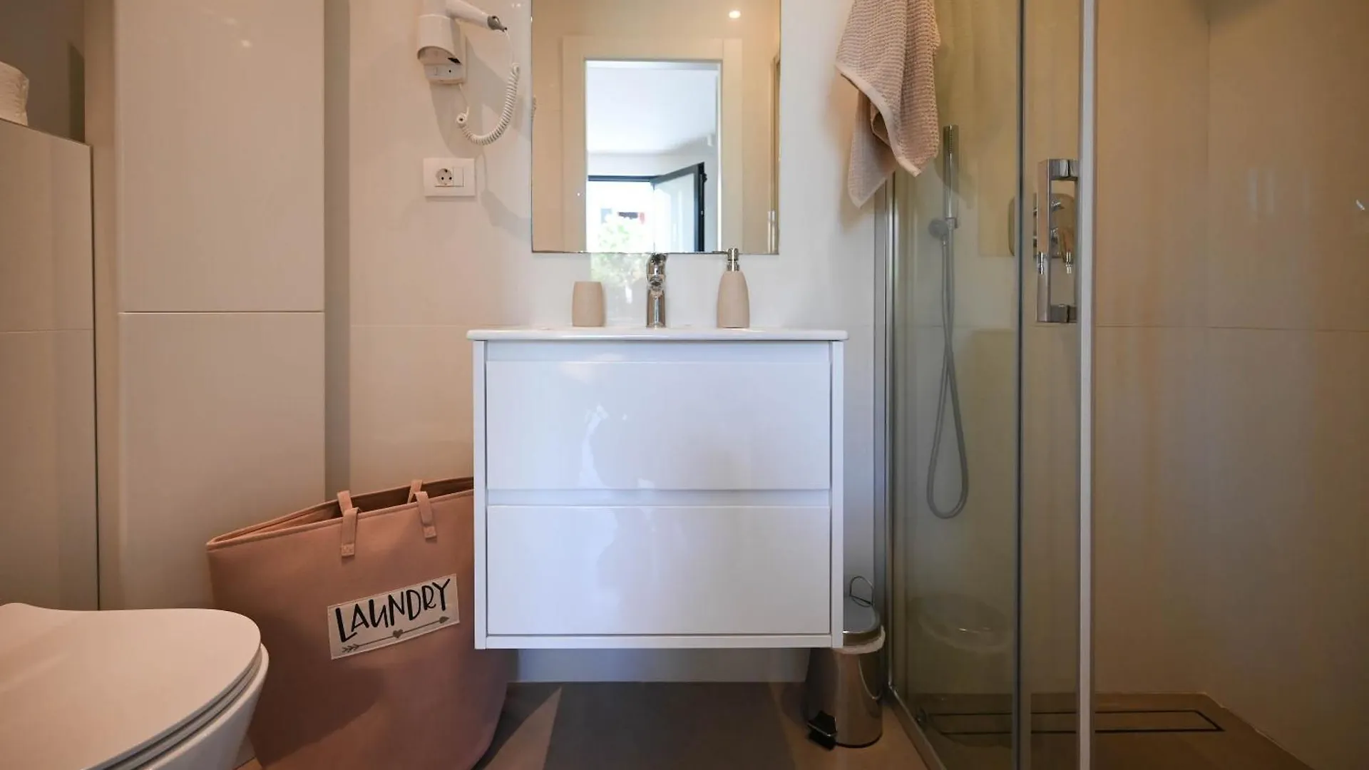 Danka Studio With Terrace Rovinj Apartamento